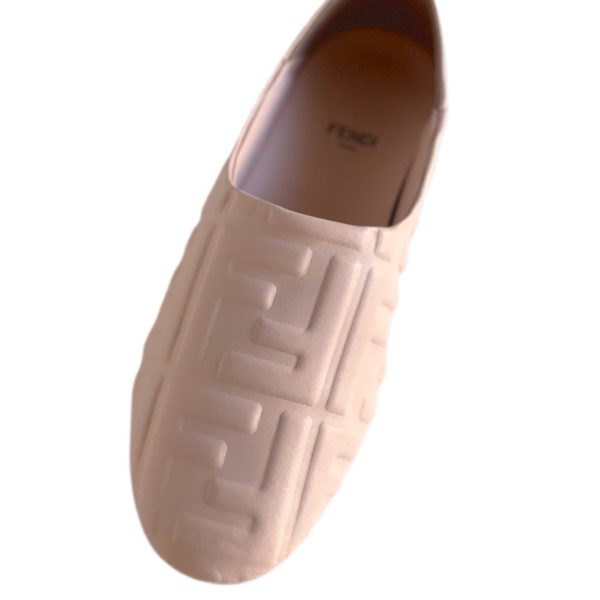 Fendi | נעליים ורודות פנדי