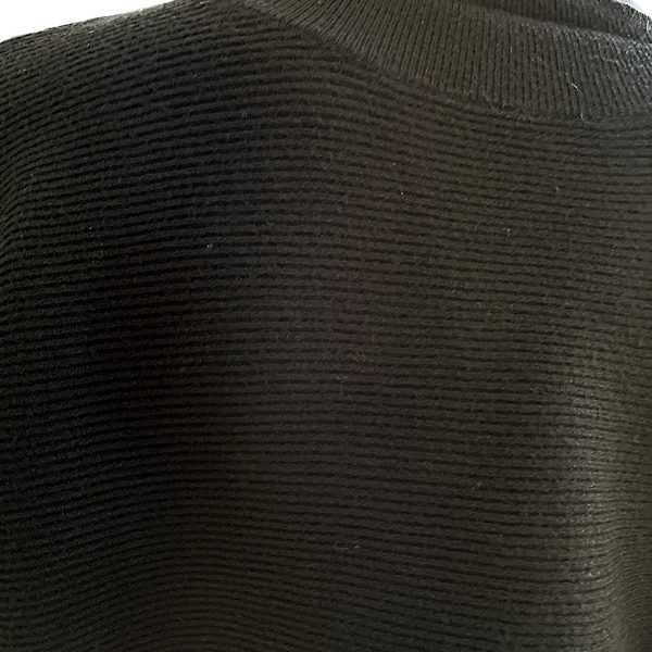 Marella | סוודר גולף שחור מארלה