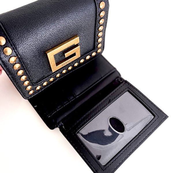 Guess | ארנק קטן שחור ניטים גס