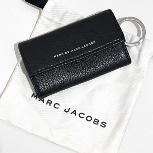 Marc Jacobs | מחזיק מפתחות שחור מארק ג’ייקובס