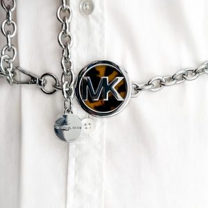 Michael Kors | חגורת שרשרת כסופה אבזם מנומר מייקל קורס