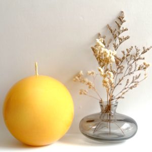 Housedeco-מארז מעוצב נר כדור צהוב גדול ואגרטל