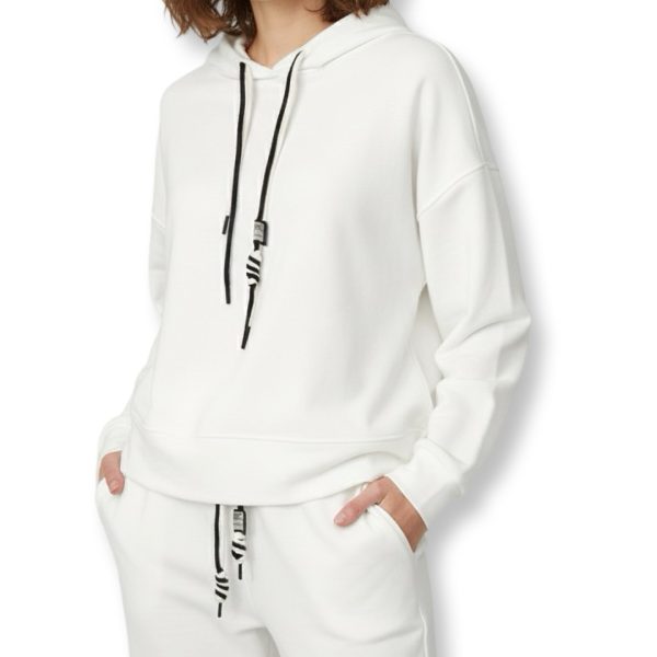 J-Clair | חליפת טרנינג אופנתית שני חלקים צבע לבן ג׳וקלייר