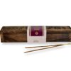 Incense | מעמד/קלמר לקטורות מעץ מנגו כולל חבילת קטורות נאג צ’מפה