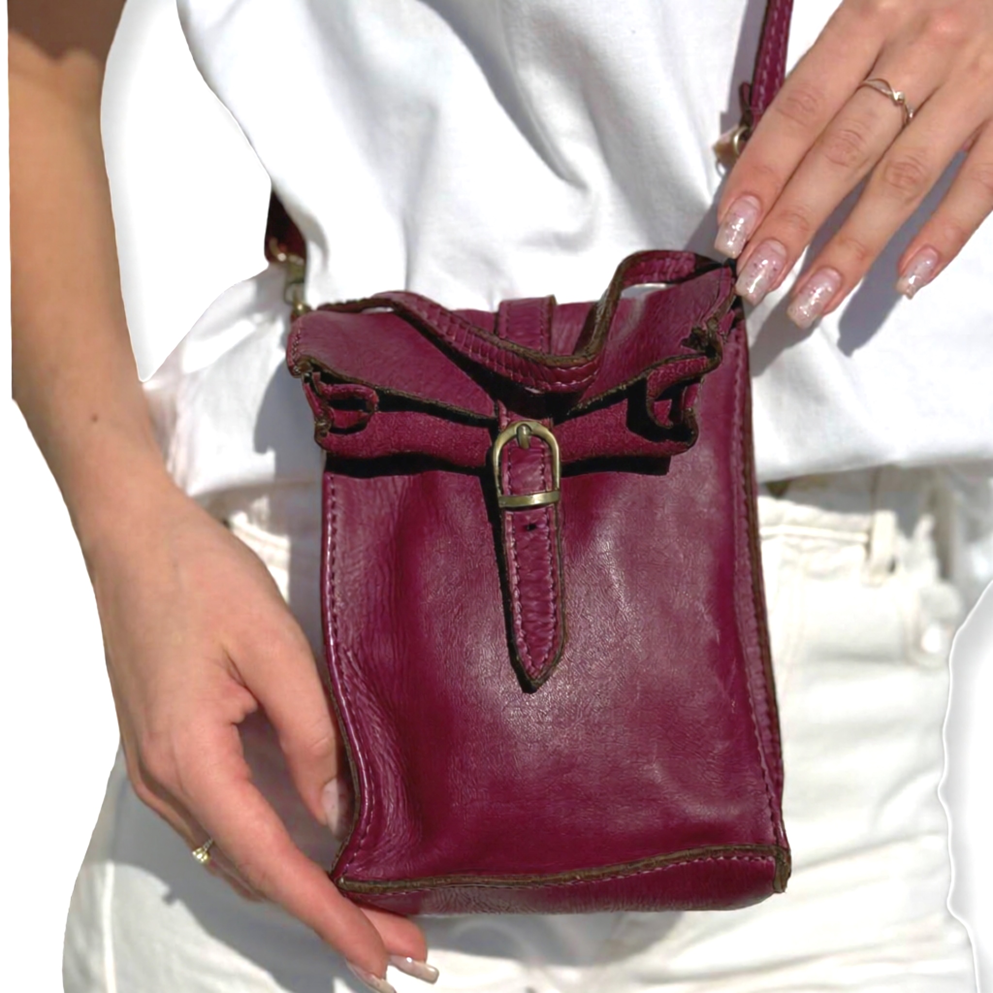 LeaLab | תיק צד מיני-וינטג מעור טבעי עם אבזם צבע בורדו ליאלב