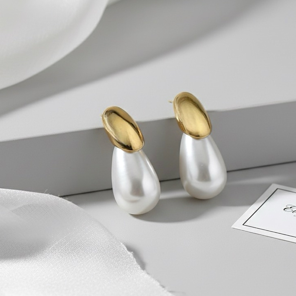 Joyas -עגילי טיפה מודרניים צבע זהב ופנינה ג'ויה