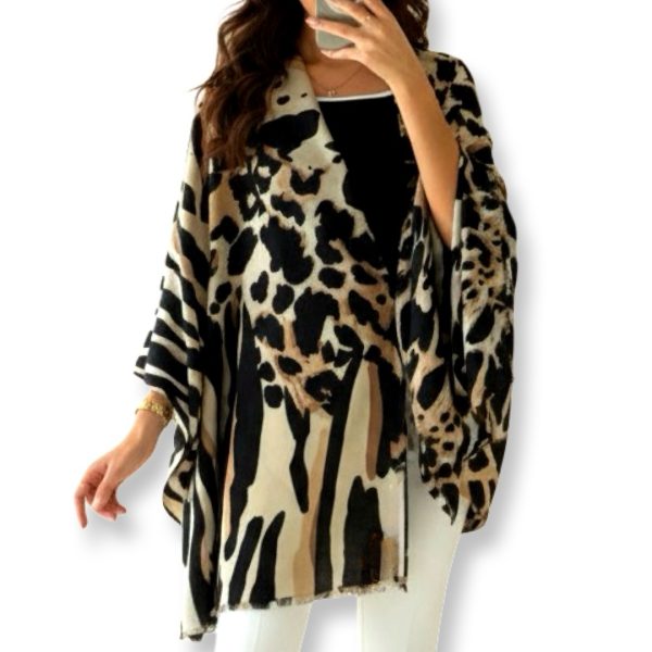 Luna-Chiara | צעיף/שאל גדול זברה-נמר דוצדדי יוקרתי בגווני בז׳ קיארה