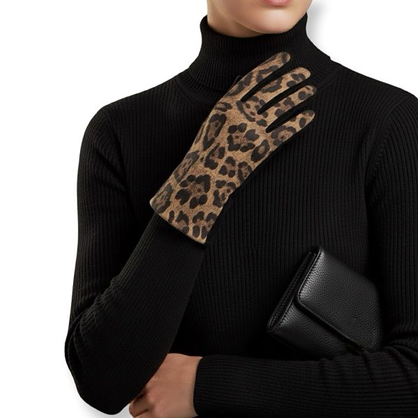 S&J | כפפות מגע יוקרתיות בהדפס נמר 'גלאם' כפתורים סי אנד ג׳י