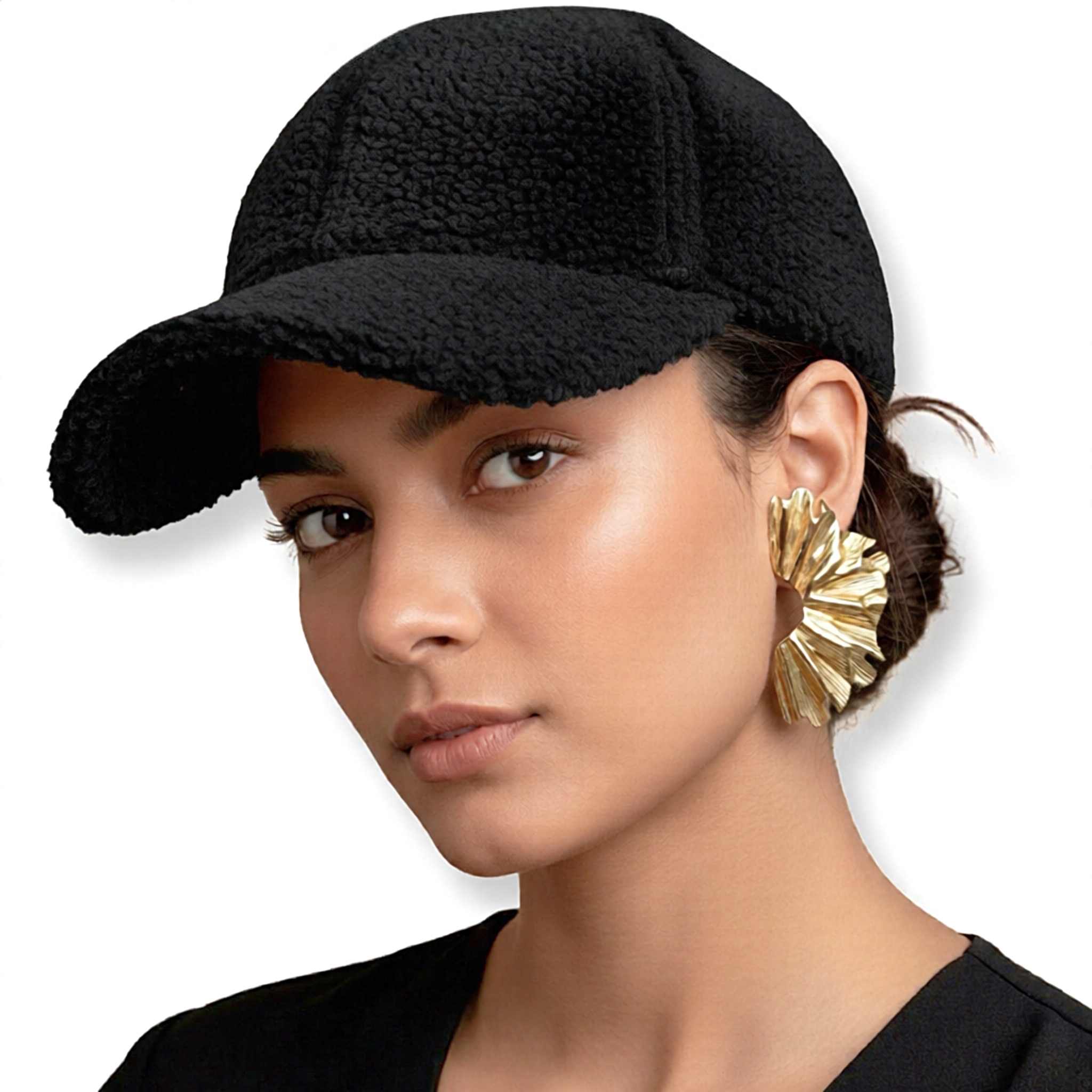 S&J | כובע קסקט טדי אופנתי צבע שחור סי אנד ג׳י