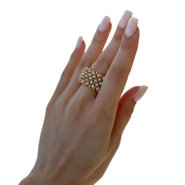 Joyas -טבעת רחבה רויאל גלאם משובץ קריסטלים צבע זהב ג'ויה