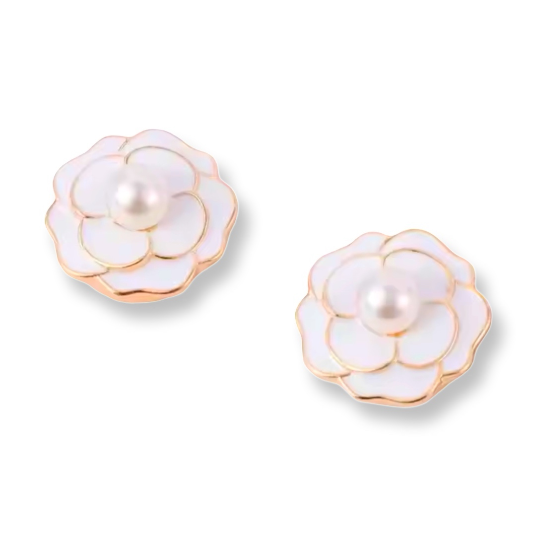 Charm | כיסוי כפתור מעוצב בדגם פרח יוקרתי בגימור אמייל וזהב צ'ארם